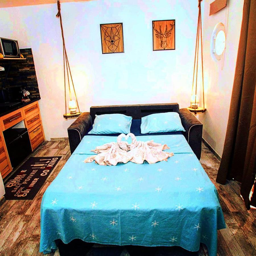 Studio London & Studio Chalet Pannes  Экстерьер фото