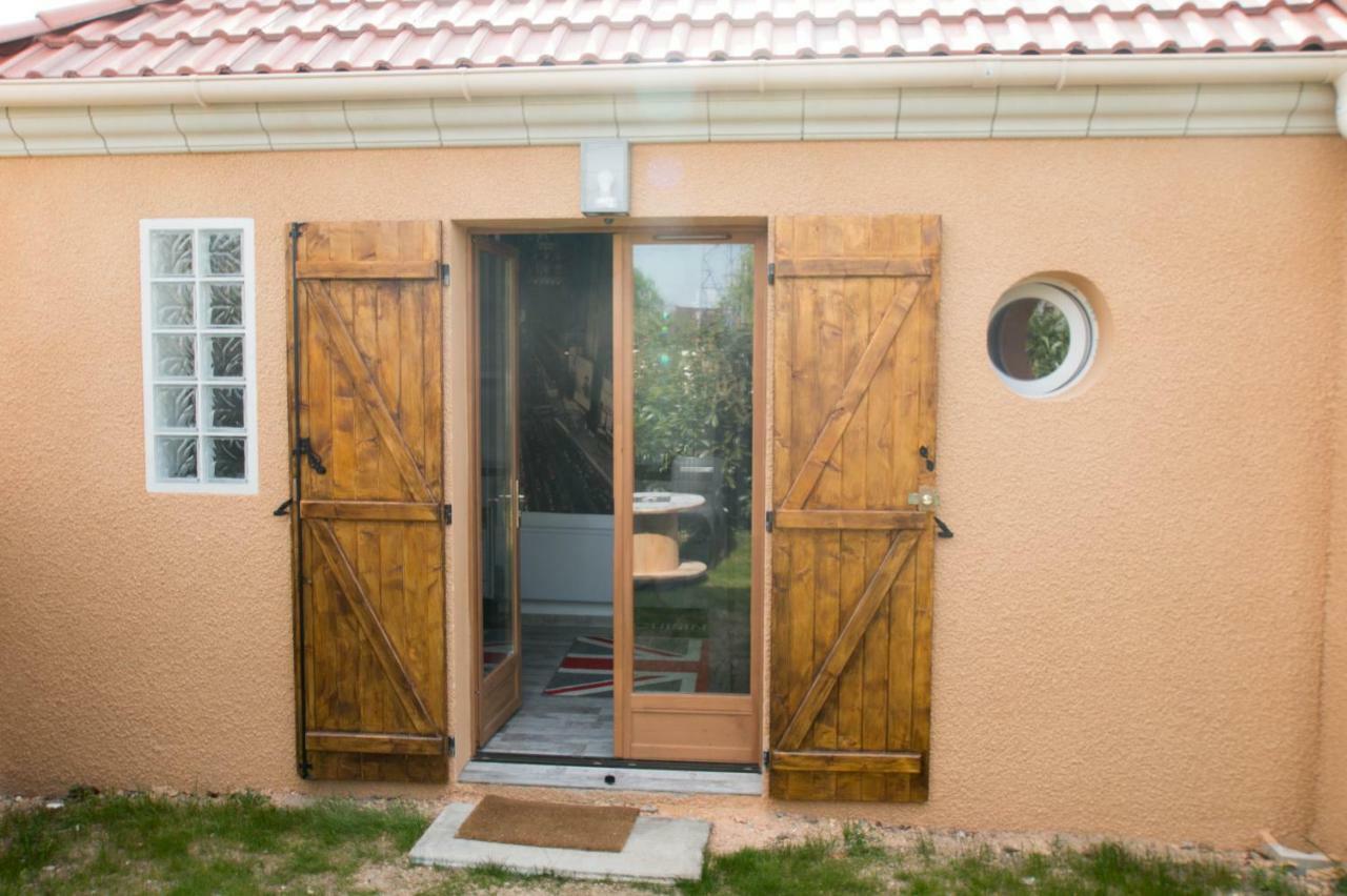 Studio London & Studio Chalet Pannes  Экстерьер фото